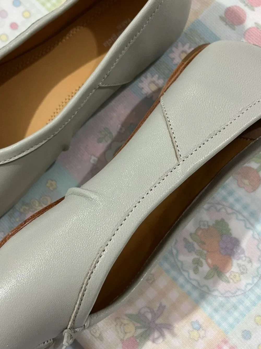 Maison Margiela Tabi Split-Toe Ballet Flats (Light Grey-Green)